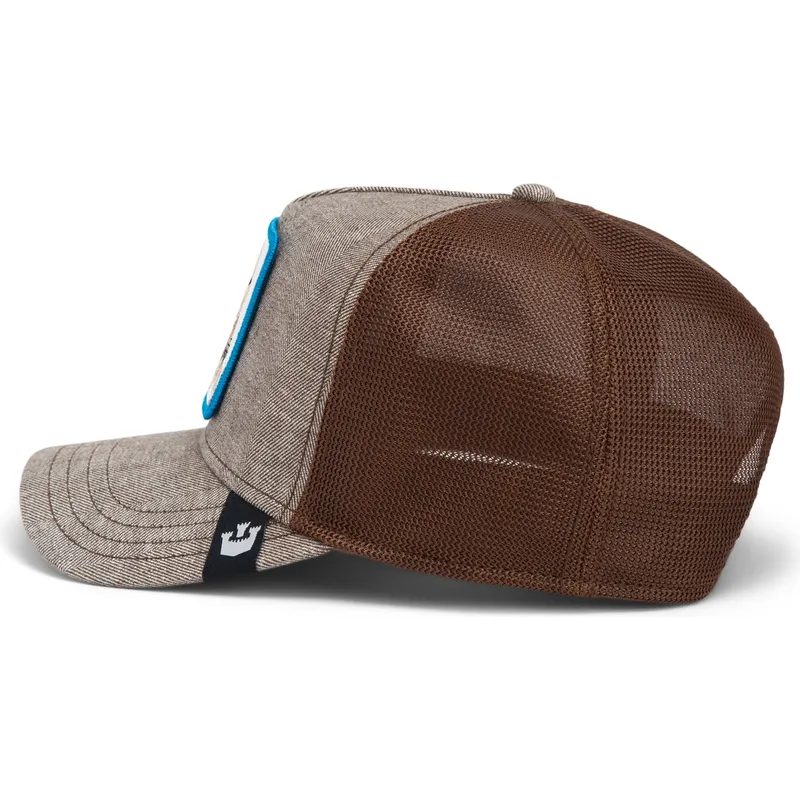 trucker-kasket-brun-hund-chihuahua-amigo-suited-friend-business-professional-the-farm-fra-goorin-bros