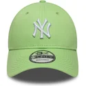 verstellbare-9forty-colour-pack-kappe-in-hellgrun-der-new-york-yankees-mlb-von-new-era