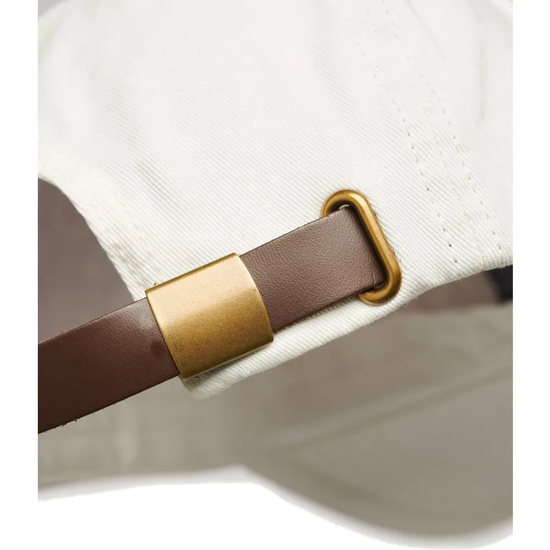 justerbar-hvid-buet-kasket-vintage-broderet-hvid-fra-superdry