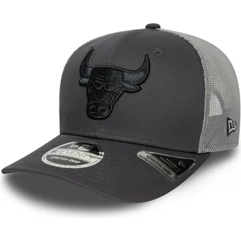 Grau Chicago Bulls NBA 9SEVENTY Stretch Snap Trucker Cap von New Era