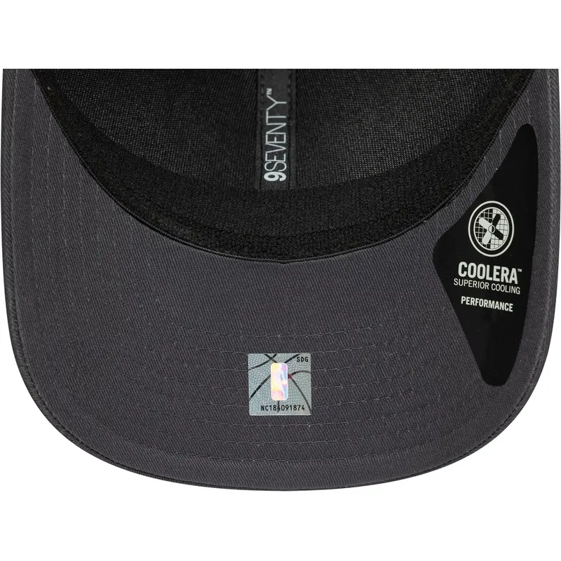 graue-trucker-cap-9seventy-stretch-snap-der-chicago-bulls-nba-von-new-era