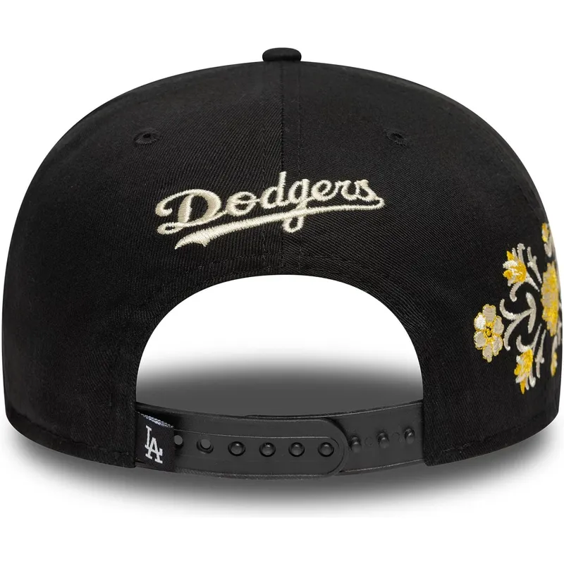 shapka-ploska-cherna-snapbek-9fifty-floral-na-los-angeles-dodgers-mlb-ot-new-era