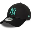 schwarze-verstellbare-curved-cap-mit-blauem-logo-9forty-league-essential-der-new-york-yankees-mlb-von-new-era