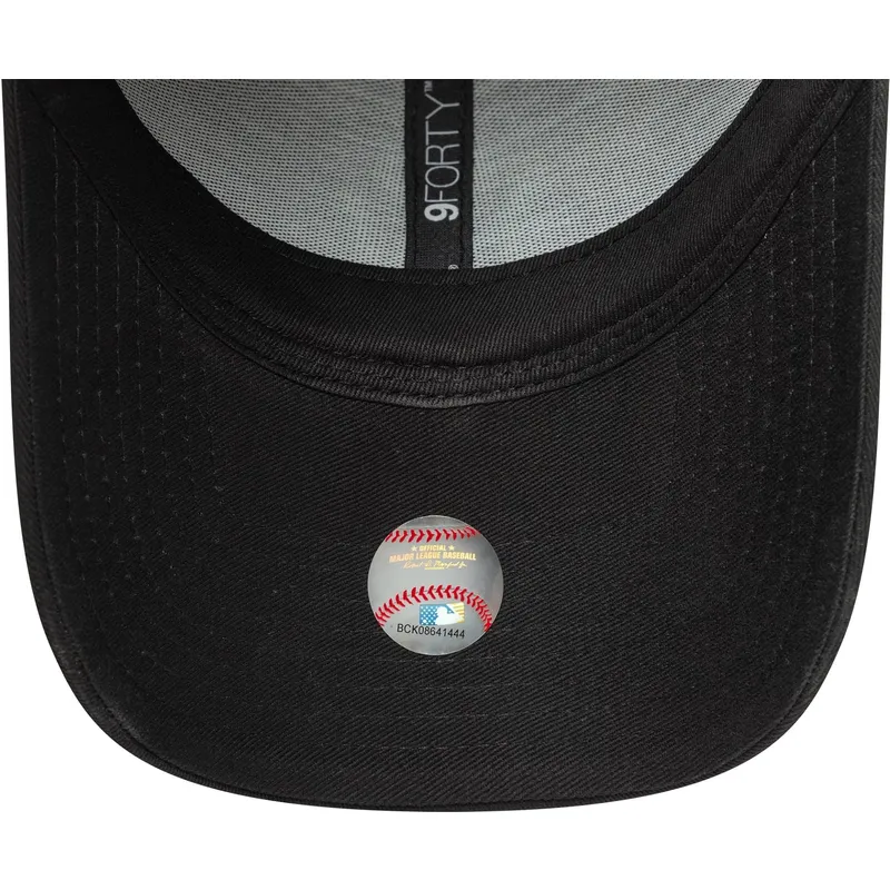 shapka-izvita-cherna-reguliruem-9forty-league-essential-na-new-york-yankees-mlb-ot-new-era