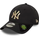 schwarze-verstellbare-kappe-mit-gebogenem-schirm-und-beigem-logo-9forty-recycled-der-new-york-yankees-mlb-von-new-era