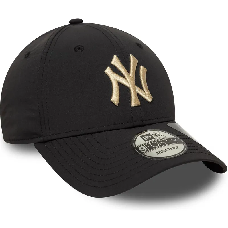 schwarze-verstellbare-kappe-mit-gebogenem-schirm-und-beigem-logo-9forty-recycled-der-new-york-yankees-mlb-von-new-era