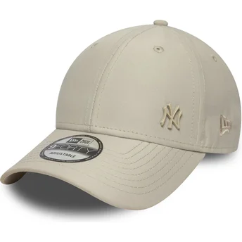 Beige justerbar 9FORTY Tonal Flawless kasket med buet skygge fra New York Yankees MLB fra New Era