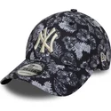 shapka-izvita-cherna-reguliruem-9forty-all-over-print-na-new-york-yankees-mlb-ot-new-era