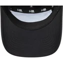 new-era-verstellbare-schwarze-curved-runner-tech-kappe