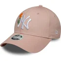 gebogene-rosa-verstellbare-damenkappe-9forty-beaded-der-new-york-yankees-mlb-von-new-era