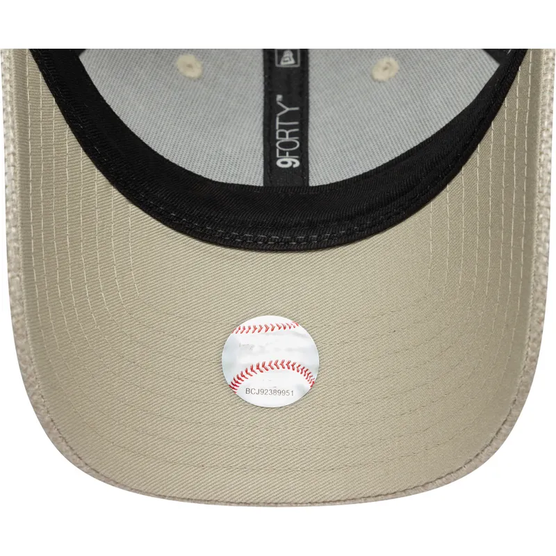 shapka-izvita-bezhov-reguliruem-9forty-woven-na-new-york-yankees-mlb-ot-new-era shapka-izvita-bezhov-reguliruem-9forty-woven-na-new-york-yankees-mlb-ot-new-era