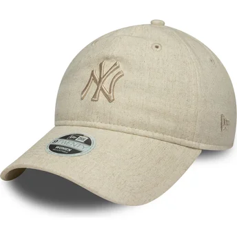 Buet beige justerbar kasket til kvinder med beige logo 9TWENTY Linen fra New York Yankees MLB fra New Era