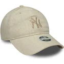 beige-verstellbare-damenkappe-mit-gebogenem-schirm-und-beigem-logo-9twenty-linen-der-new-york-yankees-mlb-von-new-era