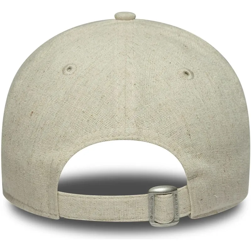 shapka-izvita-bezhov-reguliruem-9twenty-linen-na-new-york-yankees-mlb-ot-new-era