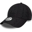 new-era-izvita-periferiya-damska-cherno-logo-9twenty-broderie-new-york-yankees-mlb-cherna-reguliruema-shapka