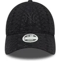 schwarze-verstellbare-damenkappe-mit-gebogenem-schirm-und-schwarzem-new-york-yankees-mlb-logo-9twenty-stickerei-von-new-era