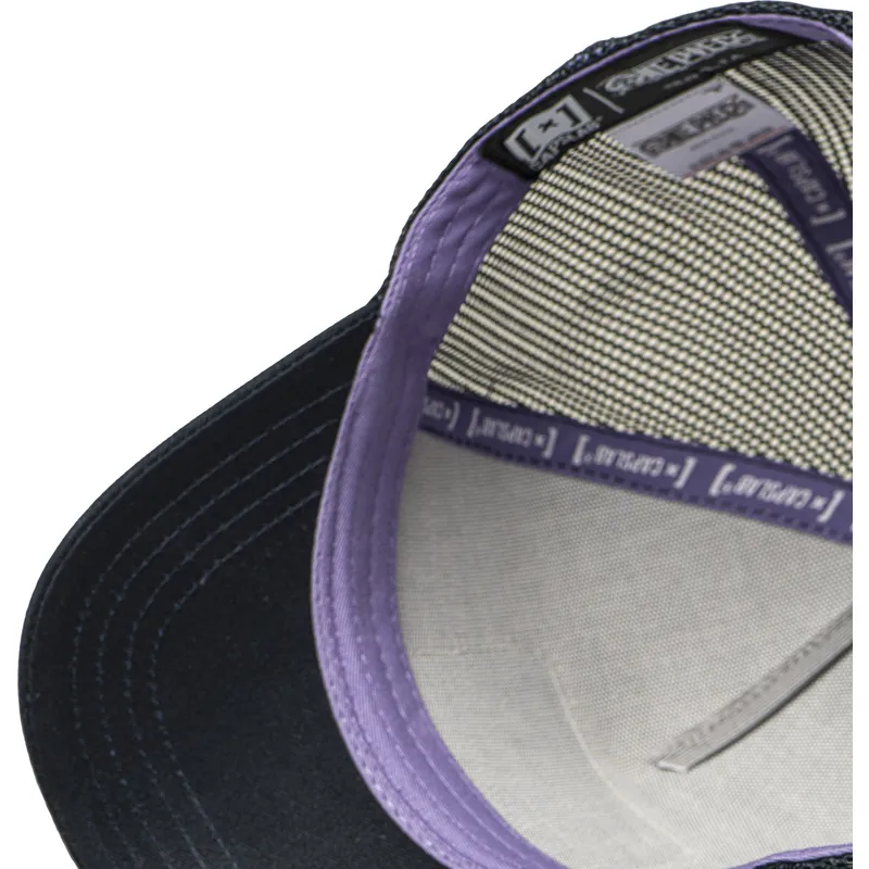 trucker-cap-weiss-und-schwarz-monkey-d-luffy-op5-gea-one-piece-von-capslab