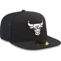 casquette-plate-noire-ajustee-59fifty-day-a-frame-chicago-bulls-nba-new-era