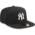 casquette-plate-noire-ajustee-59fifty-day-a-frame-new-york-yankees-mlb-new-era