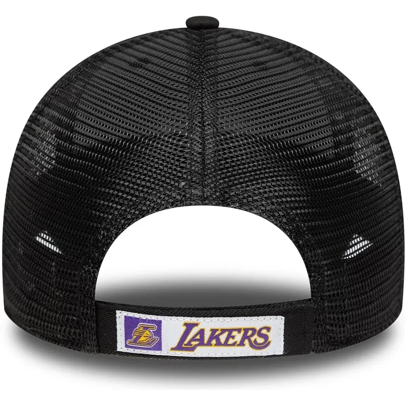 shapka-izvita-traker-cherna-reguliruem-9forty-na-los-angeles-lakers-nba-ot-new-era