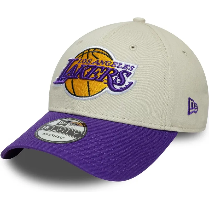 beige-und-violette-verstellbare-curved-cap-9forty-contrast-patch-der-los-angeles-lakers-nba-von-new-era