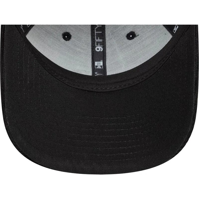 shapka-izvita-cherna-snapbek-9fifty-cord-precurved-na-mclaren-racing-formula-1-ot-new-era