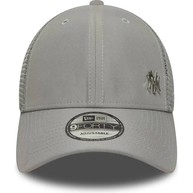 graue-verstellbare-9forty-flawless-trucker-cap-der-new-york-yankees-mlb-von-new-era