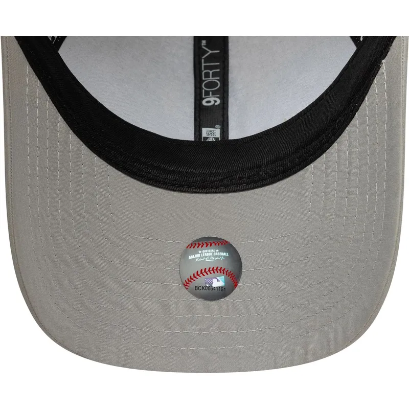 gra-justerbar-trucker-kasket-9forty-flawless-fra-new-york-yankees-mlb-fra-new-era