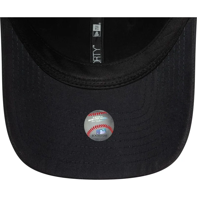 shapka-izvita-traker-tmnosin-reguliruem-9forty-flawless-na-new-york-yankees-mlb-ot-new-era