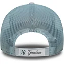casquette-trucker-bleue-ajustable-avec-logo-bleu-marine-9forty-homefield-new-york-yankees-mlb-new-era