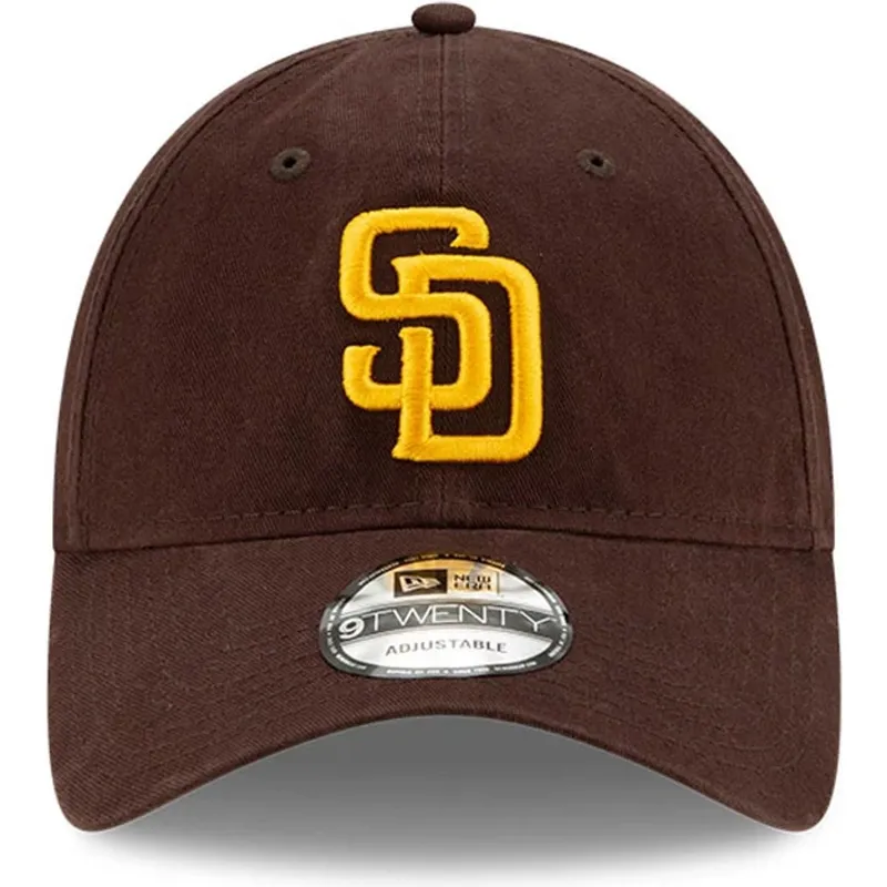 brun-justerbar-9twenty-core-classic-kasket-med-buet-skygge-fra-san-diego-padres-mlb-fra-new-era