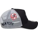 shapka-izvita-traker-tmnosin-snapbek-a-frame-multi-patch-na-new-york-yankees-mlb-ot-new-era