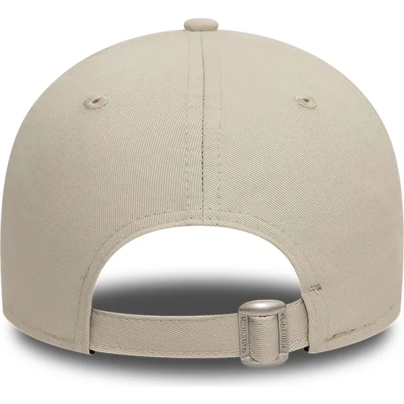 new-era-izvita-kozirka-byalo-logo-9forty-league-essential-new-york-yankees-mlb-bezhova-reguliruema-shapka new-era-izvita-kozirka-byalo-logo-9forty-league-essential-new-york-yankees-mlb-bezhova-reguliruema-shapka