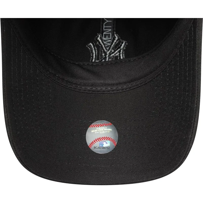 shapka-izvita-cherna-reguliruem-9twenty-bow-back-na-new-york-yankees-mlb-ot-new-era