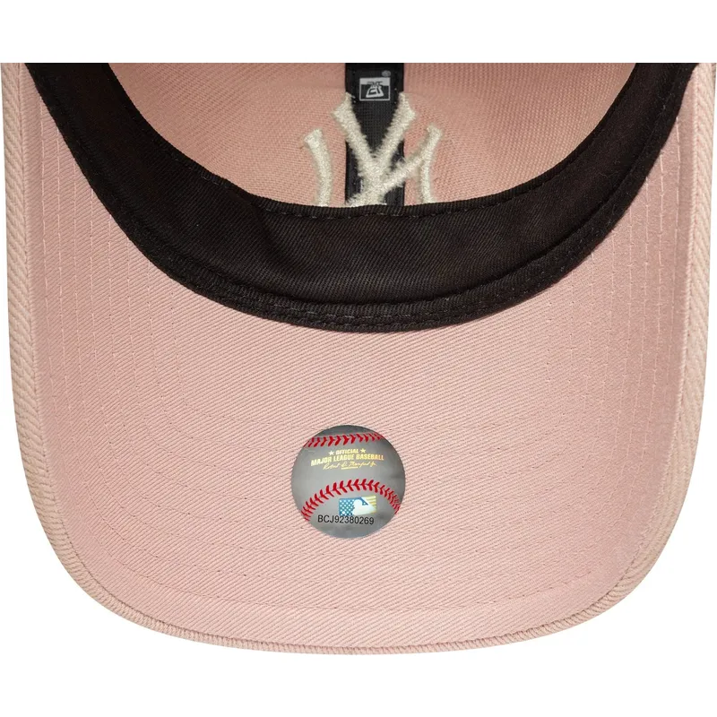 shapka-izvita-roza-reguliruem-9twenty-dye-denim-na-new-york-yankees-mlb-ot-new-era shapka-izvita-roza-reguliruem-9twenty-dye-denim-na-new-york-yankees-mlb-ot-new-era