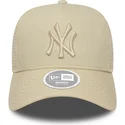 beige-damen-trucker-cap-a-frame-league-essential-der-new-york-yankees-mlb-von-new-era