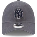shapka-izvita-siv-reguliruem-9twenty-core-classics-na-new-york-yankees-mlb-ot-new-era