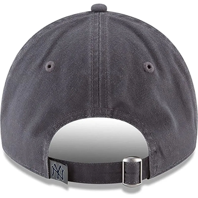 shapka-izvita-siv-reguliruem-9twenty-core-classics-na-new-york-yankees-mlb-ot-new-era