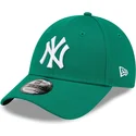 shapka-izvita-zelena-reguliruema-9forty-league-essential-na-new-york-yankees-mlb-ot-new-era