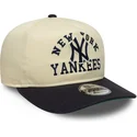 casquette-courbee-beige-et-bleue-marine-snapback-19twenty-heritage-new-york-yankees-mlb-new-era