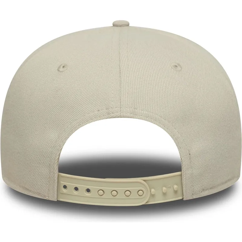 shapka-izvita-bezhov-snapbek-9seventy-stretch-snap-patch-na-los-angeles-dodgers-mlb-ot-new-era