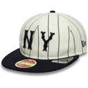 flad-beige-og-marinebla-justerbar-9fifty-retro-crown-heritage-kasket-fra-new-york-yankees-mlb-fra-new-era