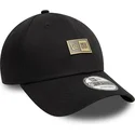 schwarze-verstellbare-9forty-curved-cap-badge-von-new-era