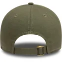 grune-verstellbare-9forty-kappe-mit-gebogenem-schirm-von-new-era