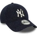 shapka-izvita-tmnosin-reguliruem-9forty-borg-na-new-york-yankees-mlb-ot-new-era