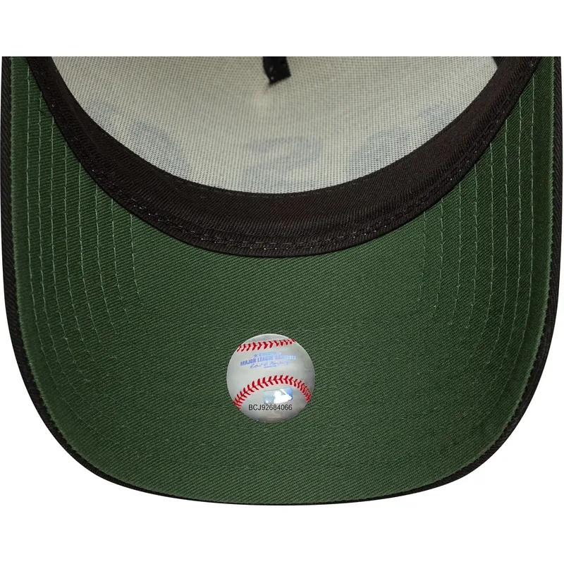 shapka-izvita-bezhov-snapbek-a-frame-paisley-na-chicago-white-sox-mlb-ot-new-era