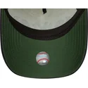 gorra-curva-beige-y-azul-marino-snapback-a-frame-paisley-de-new-york-yankees-mlb-de-new-era