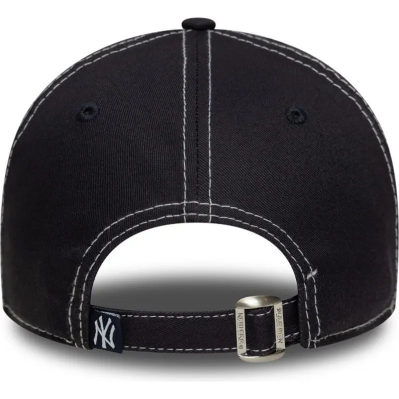 shapka-izvita-tmnosin-reguliruema-9twenty-contrast-stitch-na-new-york-yankees-mlb-ot-new-era