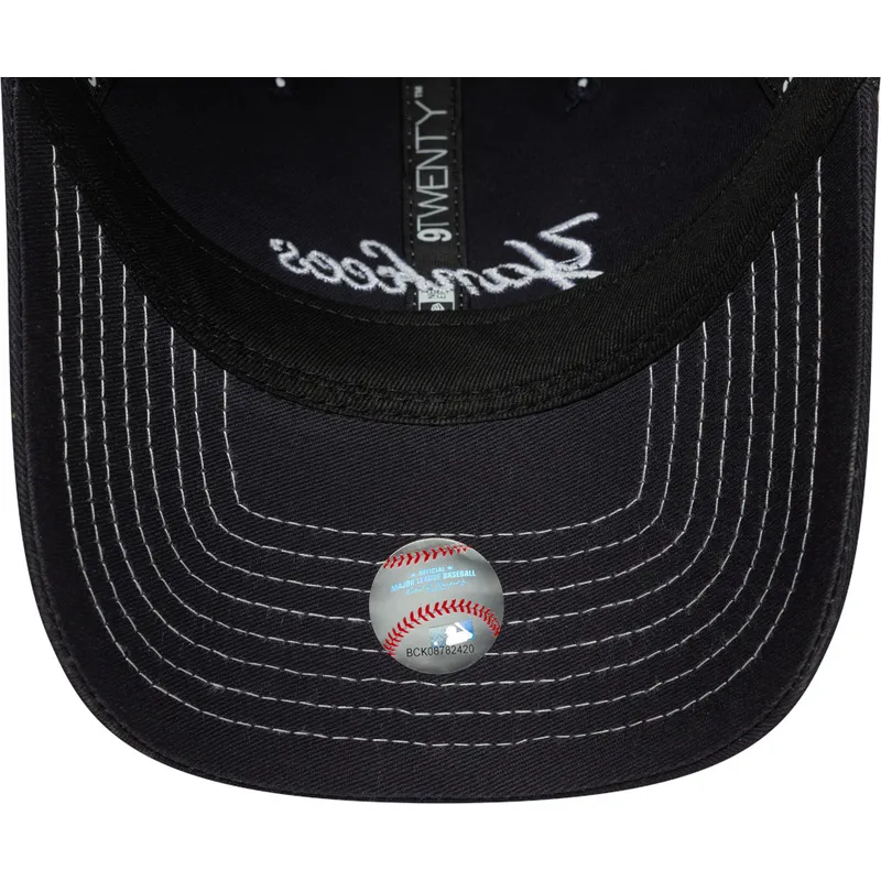 shapka-izvita-tmnosin-reguliruema-9twenty-contrast-stitch-na-new-york-yankees-mlb-ot-new-era