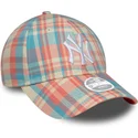 shapka-izvita-roza-reguliruem-9forty-check-na-new-york-yankees-mlb-ot-new-era
